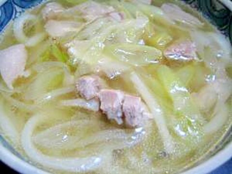 出汁が美味しい！鶏ネギうどん